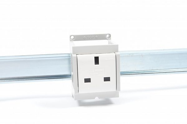 Din Rail Mounted Power Sockets - DIN RAIL MOUNT UK 3PIN SOCKET ...